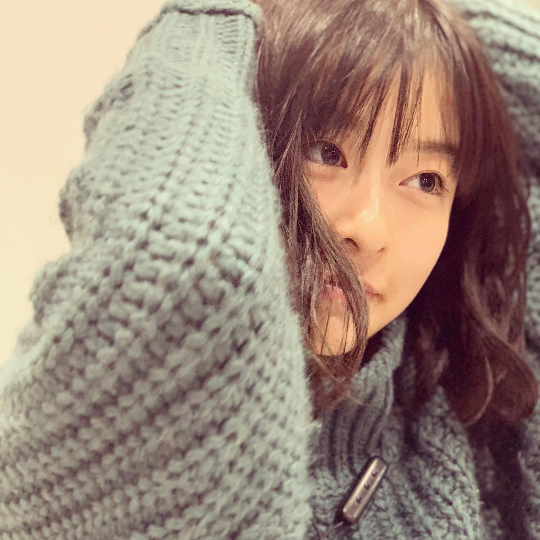 森七菜 いつもと違う髪型は新鮮っ ゆるふわヘア ヘアアレンジ 撮影帰り 次の作品の髪型も楽しみ もりなな 森七菜 Wacoca Japan People Life Style