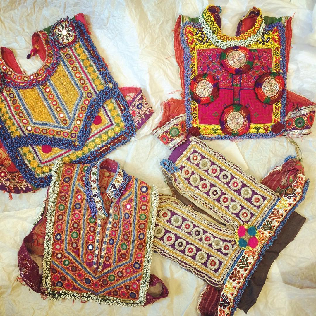 桐島かれん グジャラート州の子供用民族衣装の身ごろ部分 なんて可愛いのでしょう インド民族衣装 India Wacoca Japan People Life Style