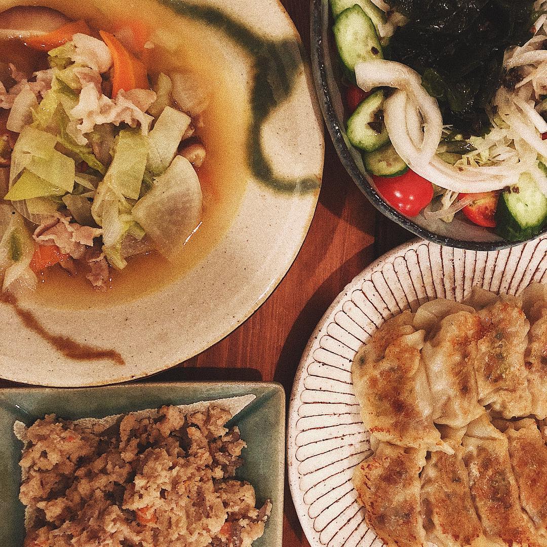 有末麻祐子 スーパー疲れてた日の夕飯はお母さんから貰った餃子とおからが かなり助かった日 Staubで優しめのほっこりスープをメインに 麻祐子飯 半分ね笑 Wacoca Japan People Life Style 有末麻祐子 スーパー疲れてた日の夕飯はお母さんから貰った餃子とおからが かなり助かった日 Staubで優しめのほっこりスープをメインに 麻祐子飯 半分ね笑 Wacoca Japan People Life Style