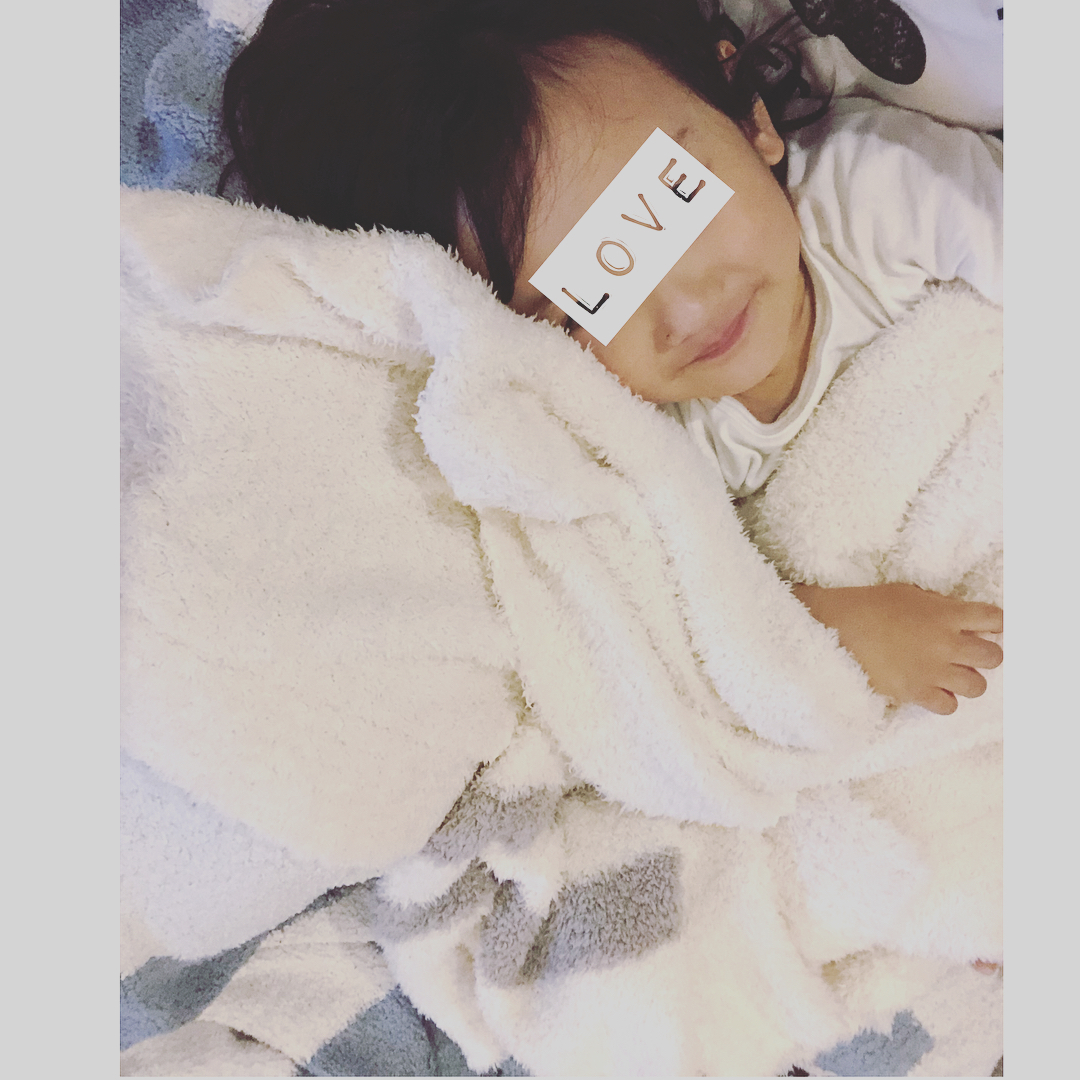 神崎恵 もこもこ とろもこ 気持ちまでやわらかくなる 朝はとりあえずみんなでふわふわに包まる Barefootdreams おーっきなブランケット ふわふわも Wacoca Japan People Life Style 神崎恵 もこもこ とろもこ 気持ちまでやわらかくなる 朝はとりあえずみんなでふわふわに包まる Barefootdreams おーっきなブランケット ふわふわも Wacoca Japan People Life Style