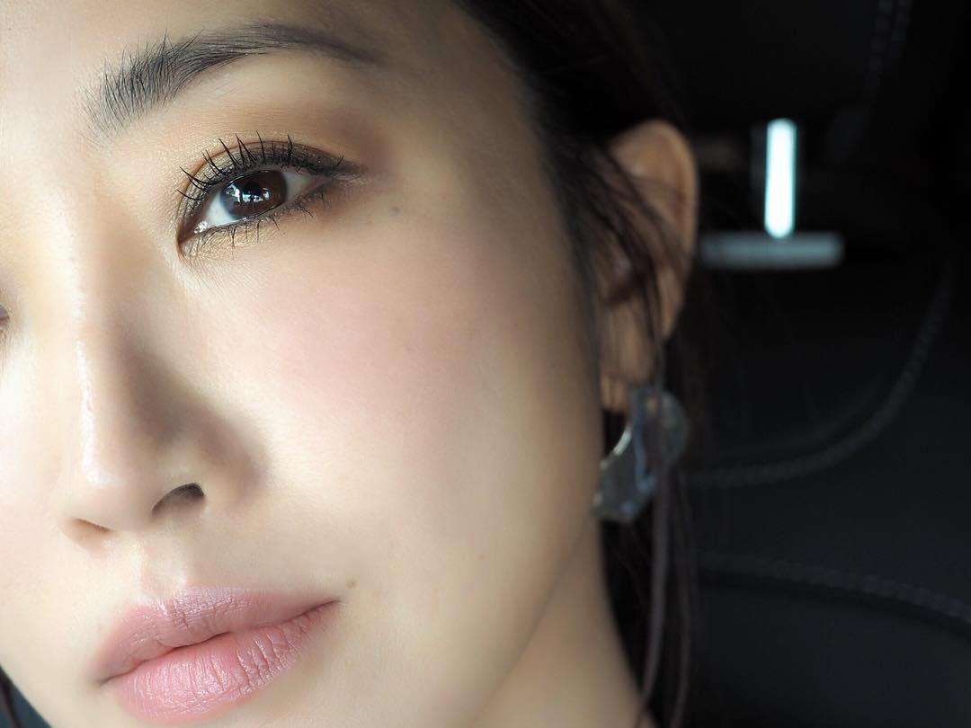 神崎恵 今日は ベースメイクもポイントメイクも全てプチプラコスメで 可愛い色や優秀なものがたくさんあって迷います 色も質感もお値段も お上手 なものがたくさんあって Wacoca Japan People Life Style