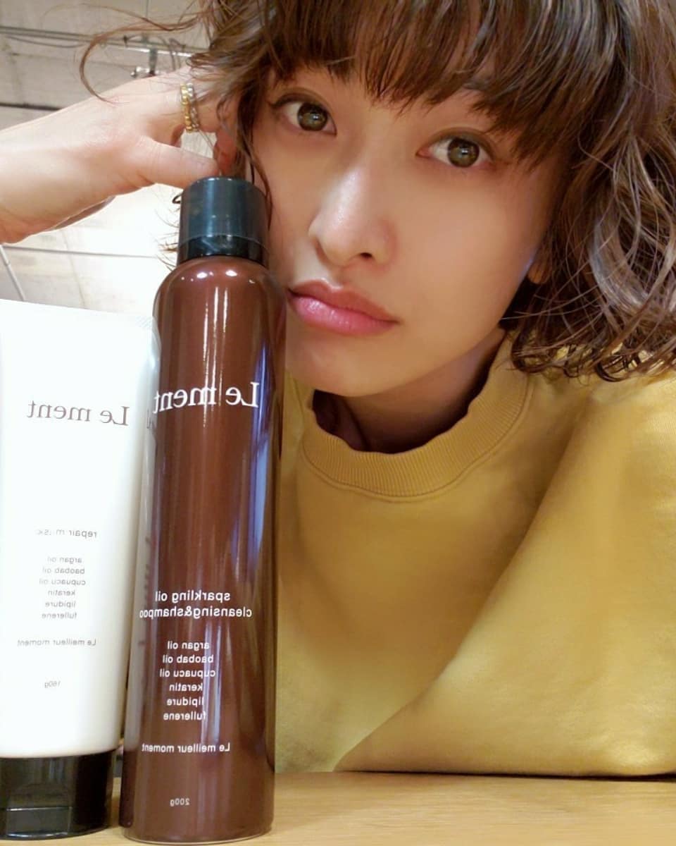 山田優 ついにリニューアルしました 集中補修マスク 倍のサイズになって ダメージ補修効果もup 髪に浸透しやすくなった気がします パーマした髪も 毛先をぎゅっぎ Wacoca Japan People Life Style 山田優 ついにリニューアルしました 集中補修マスク 倍のサイズになって ダメージ補修効果もup 髪に浸透しやすくなった気がします パーマした髪も 毛先をぎゅっぎ Wacoca Japan People Life Style