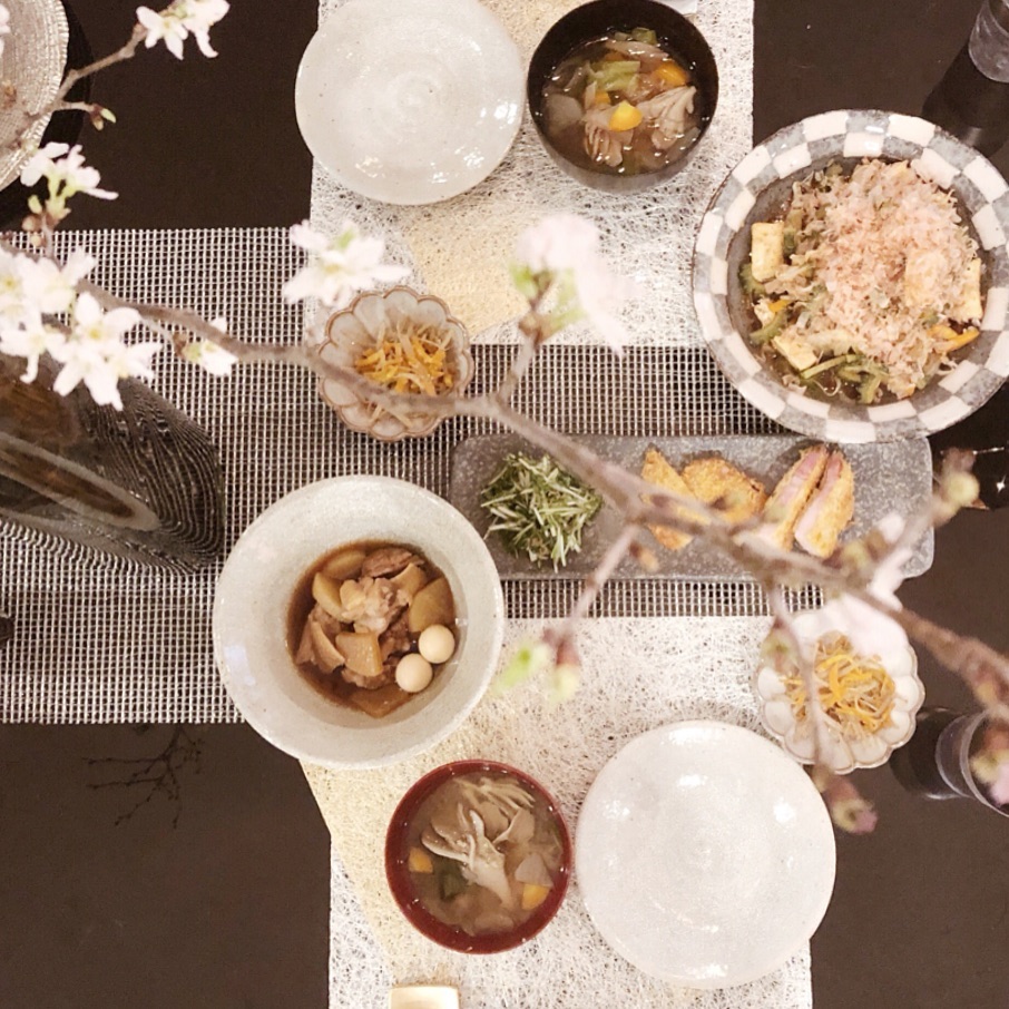 舟山久美子 久しぶりのお料理投稿です 最近モノトーンな食器にはまっております お家ごはんは ほっこり系多め ゴーヤチャンプルは 茅乃舎出汁を 破ってお肉と野菜を炒める Wacoca Japan People Life Style 舟山久美子 久しぶりのお料理投稿です 最近モノトーンな食器にはまっております お家ごはんは ほっこり系多め ゴーヤチャンプルは 茅乃舎出汁を 破ってお肉と野菜を炒める Wacoca Japan People Life Style