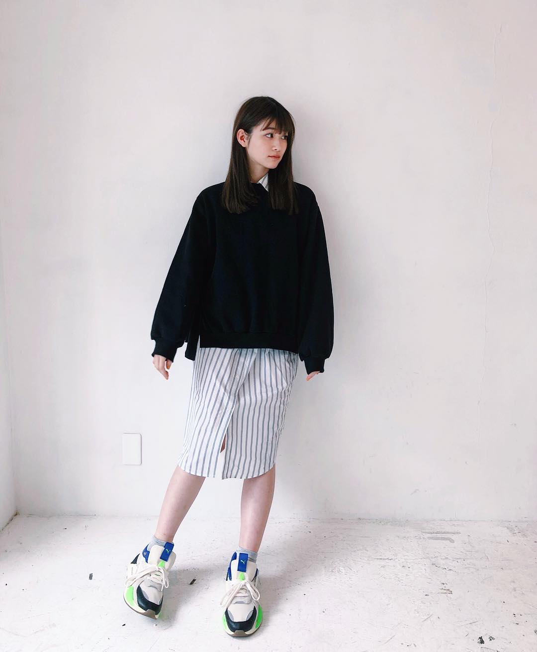 生見愛瑠 トレーナーの下から Gu For All Gustyle Gupr ワンピース ストライプシャツワンピース Wacoca Japan People Life Style