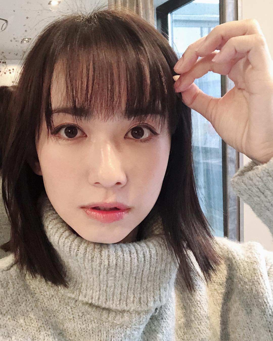 優木まおみ 昨日髪を切り 久しぶりに前髪復活 ある年齢以降から 前髪があるほうがなにかと具合がいいのは重々承知なのですが この絶妙な長さをキープするには 二週間に一度く Wacoca 優木まおみ 昨日髪を切り 久しぶりに前髪復活 ある年齢以降から 前髪があるほうがなにかと具合がいいのは重々承知なのですが この絶妙な長さをキープするには 二週間に一度く Wacoca