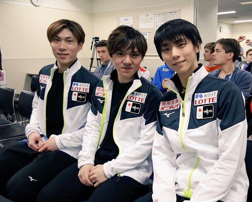 羽生結弦 Isu公式twitterより 日本男子3人組可愛いーーボーヤンちゃんも可愛いーー 羽生結弦 Yuzuruhanyu 宇野昌磨 Shoma 2211k Wacoca