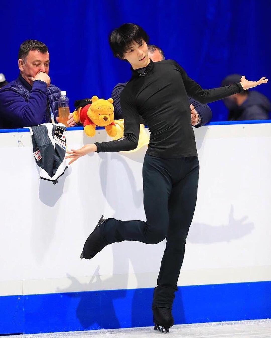 羽生結弦 何してんのかさっぱりだけど可愛い 羽生結弦 Yuzuruhanyu Figureskating Figureskater Wacoca