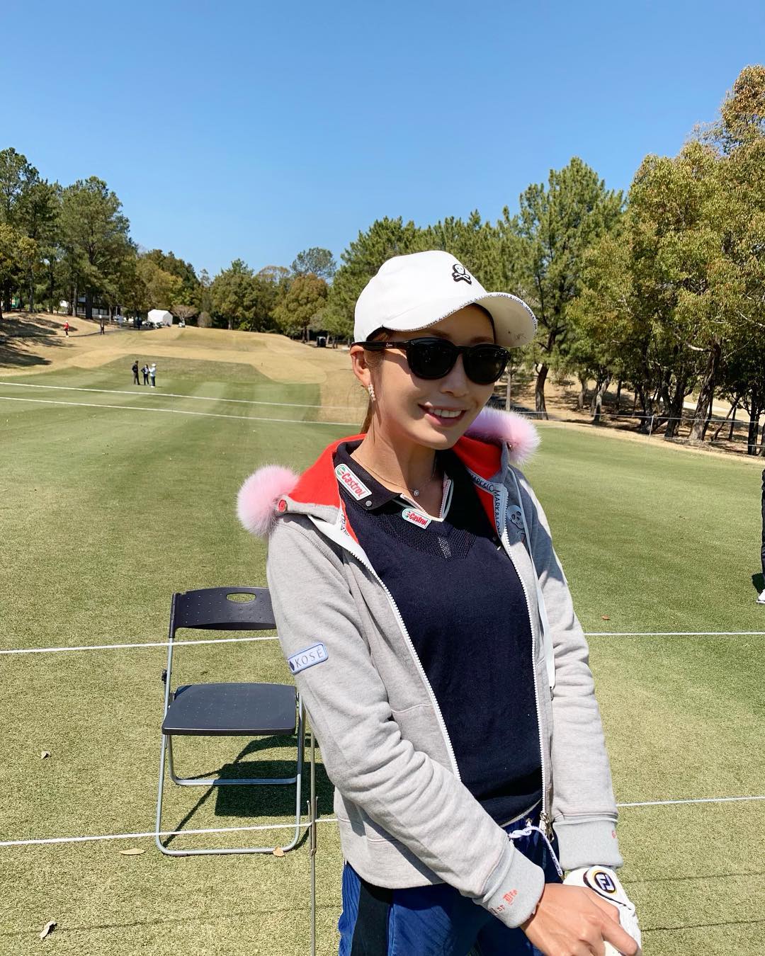 金田久美子 新しい形 Eyevol Official 今までの雰囲気とまた違った感じ 丸みが出てカッコ可愛い 相変わらず掛けやすくて 距離感変わらない最高の サング Wacoca Japan People Life Style