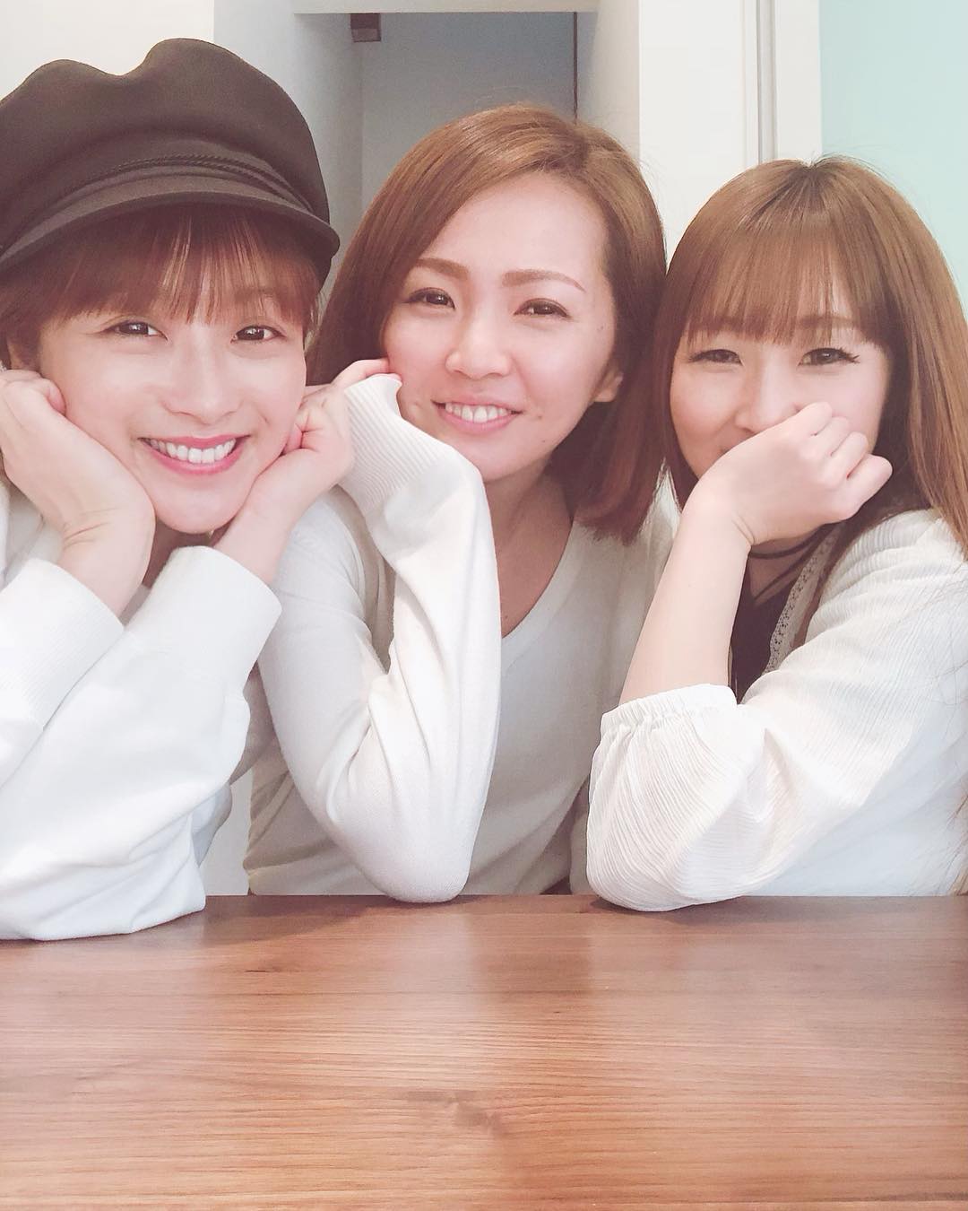 鈴木奈々 今日は小学校の時からの 地元の友達と遊びましたー ランチして 友達の家に行ったよー 楽しくてバイバイする時間まで あっという間でしたー Wacoca Japan People Life Style 鈴木奈々 今日は小学校の時からの 地元の友達と遊びましたー ランチして 友達の家に行ったよー 楽しくてバイバイする時間まで あっという間でしたー Wacoca Japan People Life Style