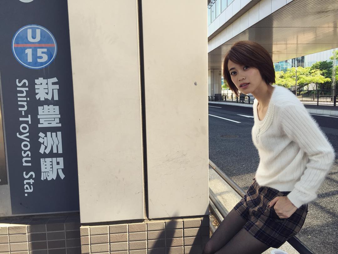 Cancam 梨香子in 新豊洲駅 ショートヘアが本当に似合ってる Cancam 坂田梨香子 Model 新豊洲 Wacoca Japan People Life Style