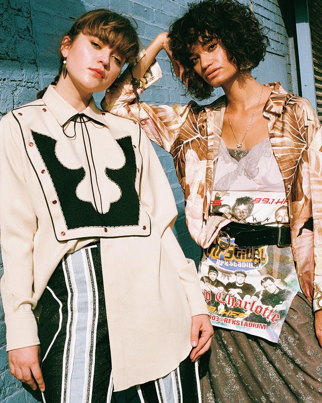 Nylonjapan It Girl のエリカ ボウズ Erikabowes とユキ ハゼ Yukihaze の2人組によって創立された 若手 アーティストをサポートするsukeb Wacoca Japan People Life Style Nylonjapan It Girl のエリカ ボウズ Erikabowes とユキ ハゼ Yukihaze の2人組によって創立された 若手 アーティストをサポートするsukeb Wacoca Japan People Life Style