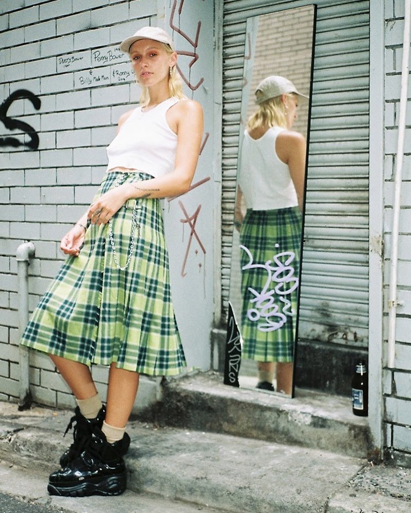 Nylonjapan World Snap 世界のファッション ストリートスナップ 彼女達からリアルなトレンドアイテムをピックアップ 今回は メルボルンからストリートスナップを Wacoca Japan People Life Style