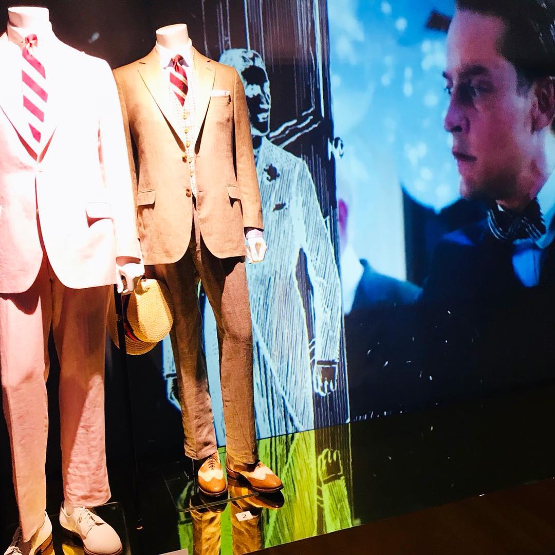 Spurmagazine レオナルド ディカプリオ主演の 華麗なるギャツビーギャツビー の衣装やドラマ マッドメン のドン ドレイパーのチャコールグレーのスーツもありまっせ ブルック Wacoca