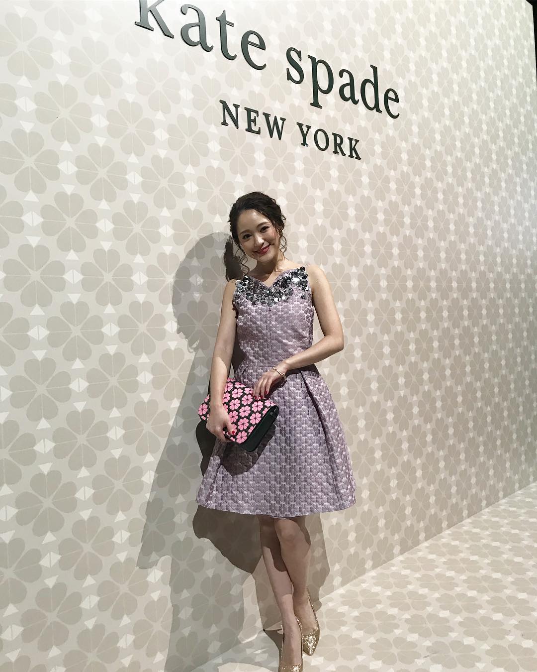 Cancam Kate Spade New Yorkのパーティーでまいまいをキャッチ 淡いピンクのワンピースもバッグも似合ってますまいまい かわいい まいまい Chay Wacoca