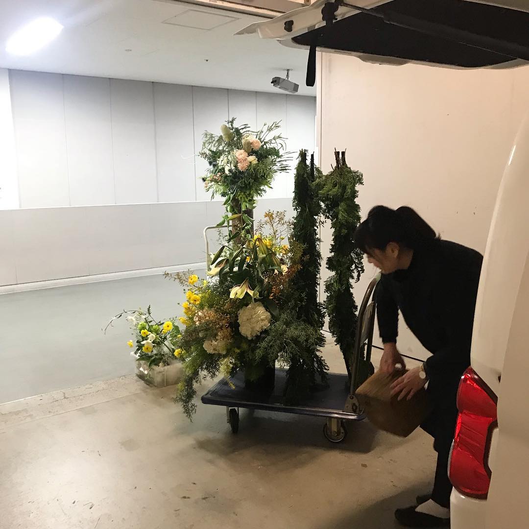 Leemagazine 本日 いよいよlee35周年イベントのラスト 大阪です 朝から ステージ 展示 お土産など準備を進めております 大阪の装花は芦屋のジャックデコさん ナチ Wacoca Japan People Life Style