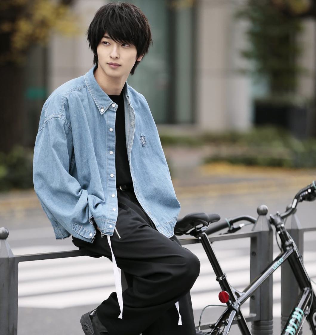 Cancam 3月号 オトコの横顔 から 横浜流星さんのアザーカットを公開 すっと通った鼻筋に シュッとシャープなフェイスライン くるんとカールした まつげ まるで少女漫 Wacoca Japan People Life Style Cancam 3月号 オトコの横顔 から 横浜流星さんのアザーカットを公開 すっと通った鼻筋に シュッとシャープなフェイスライン くるんとカールした まつげ まるで少女漫 Wacoca Japan People Life Style