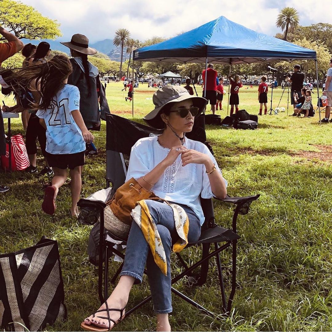 梨花 Rinka Aloha 今日は息子のサッカーの試合でした 2ゴーーール 決めたよ この写真は息子が1枚だけだよと撮ってくれました 顔の角度は息子からの指示に従って Wacoca Japan People Life Style 梨花 Rinka Aloha 今日は息子のサッカーの試合でした 2ゴーーール 決めたよ この写真は息子が1枚だけだよと撮ってくれました 顔の角度は息子からの指示に従って Wacoca Japan People Life Style