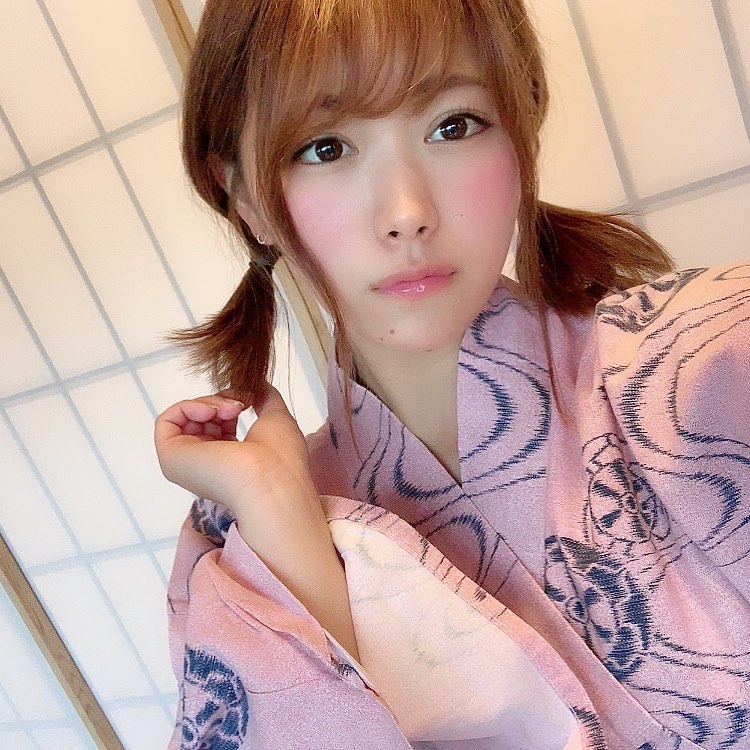 山内鈴蘭 ピンクの浴衣かわいい ファンの皆が好きそうだなぁ と思ったので一枚パシャリしときました Wacoca Japan People Life Style
