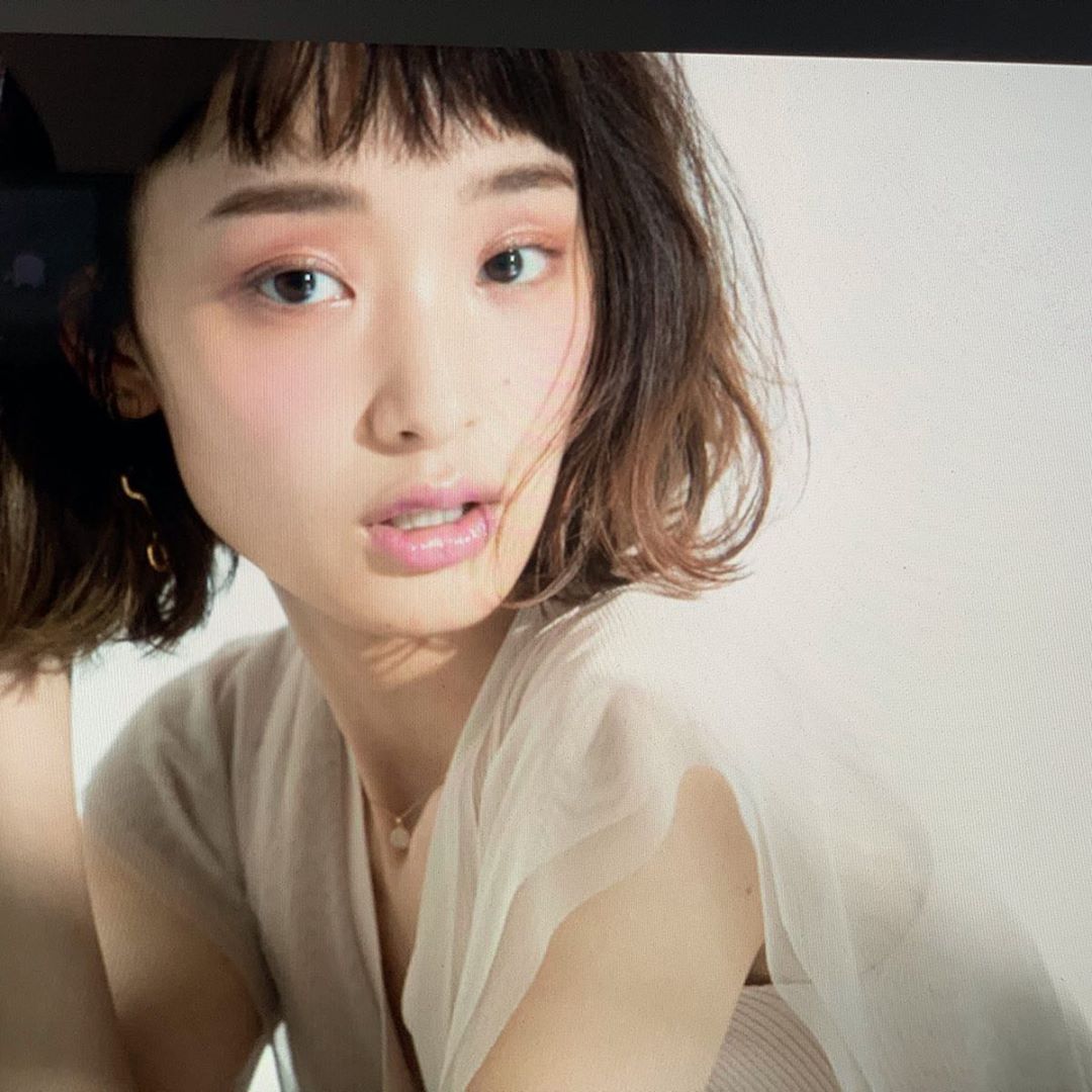 剛力彩芽 *** 現在発売中の ginger_magazine 8月号 “新しい時代の 新しいメイクの教科書” のページに出させて