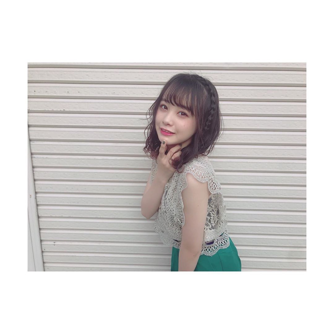 横山結衣 ノースリーブ 緑のパンツも可愛いの いいかんじです 今日の私服 Wacoca Japan People Life Style