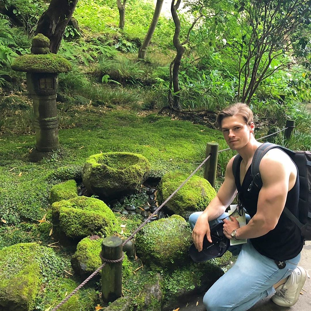 村雨辰剛 久しぶりに鎌倉の報国寺へ 竹はすごく好きな植物で報国寺の竹の庭が本当に好き 苔も素晴らしくて 専属の庭師の方が散水作業を頑張っていた Wacoca Japan People Life Style 村雨辰剛 久しぶりに鎌倉の報国寺へ 竹はすごく好きな植物で報国寺の竹の庭が本当に好き 苔も素晴らしくて 専属の庭師の方が散水作業を頑張っていた Wacoca Japan People Life Style