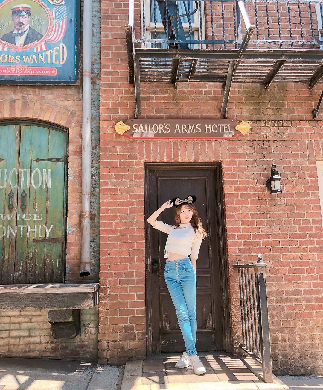 込山榛香 ディズニーでは動きやすさ重視 Katyusha Disney Tops Onespo Genes Grl Sneaker New Wacoca Japan People Life Style
