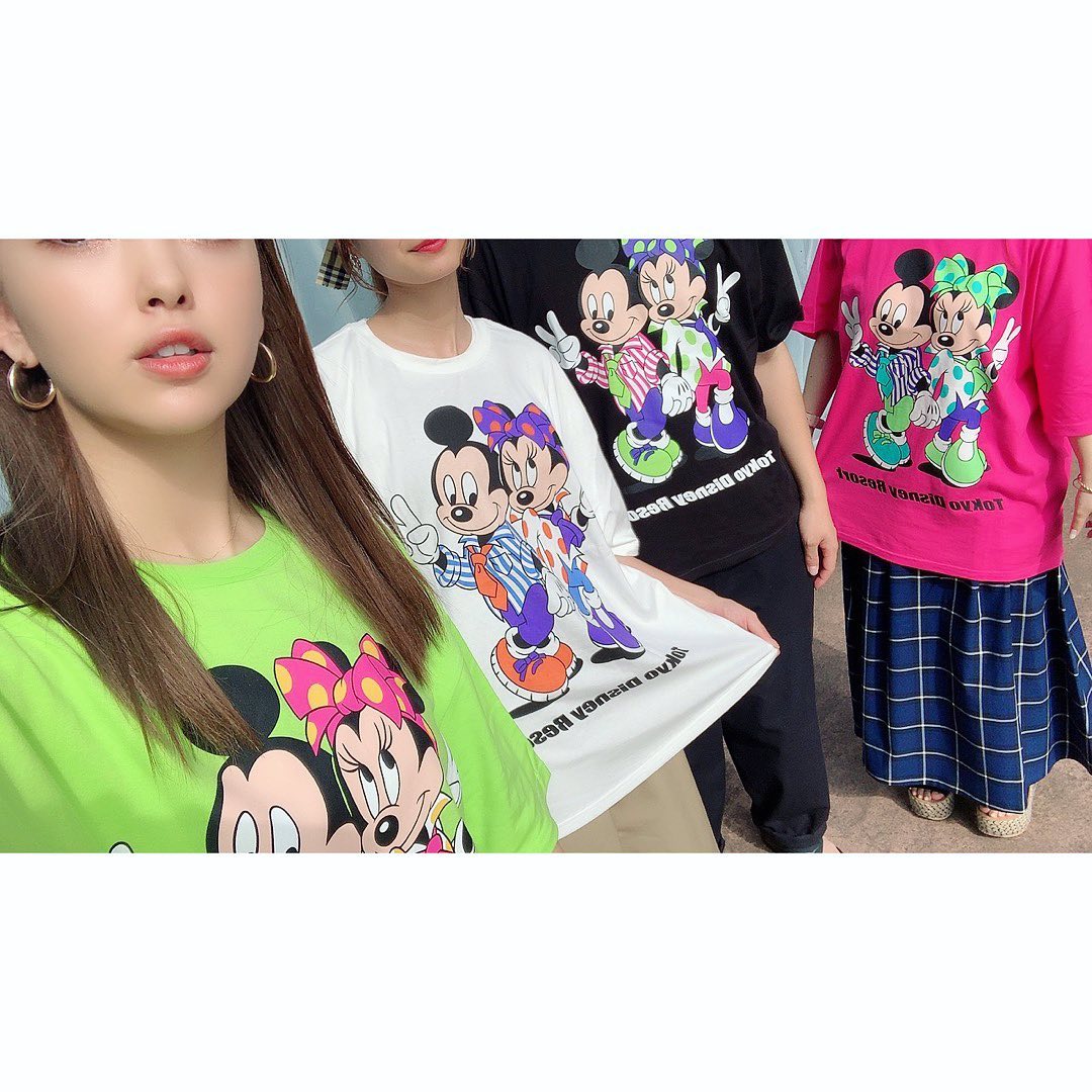 藤田ニコル 昨日からディズニーとnicoronのコラボtシャツがトゥーンタウンで売ってるよ Wacoca Japan People Life Style