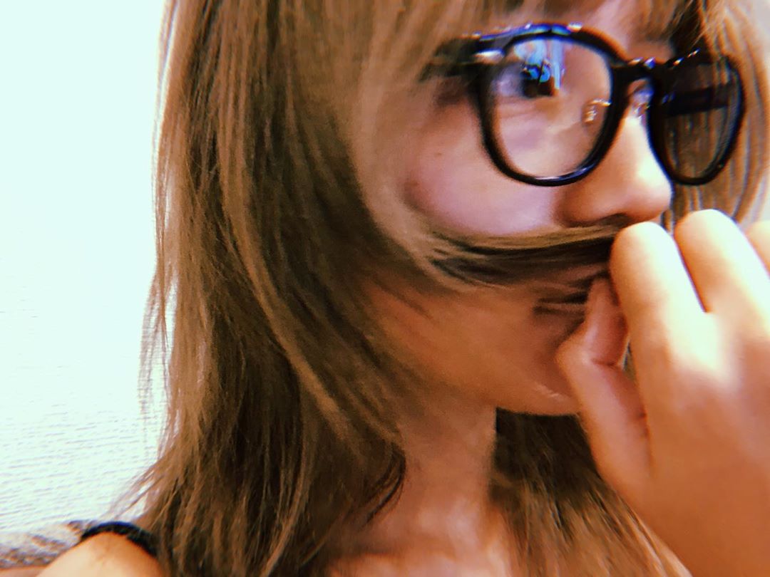 川口春奈 かれこれ10年ぶりくらいに眼鏡を新調しました 目が悪いもので 必需品ですが これから長い付き合いになりそうです Wacoca Japan People Life Style 川口春奈 かれこれ10年ぶりくらいに眼鏡を新調しました 目が悪いもので 必需品ですが これから長い付き合いになりそうです Wacoca Japan People Life Style