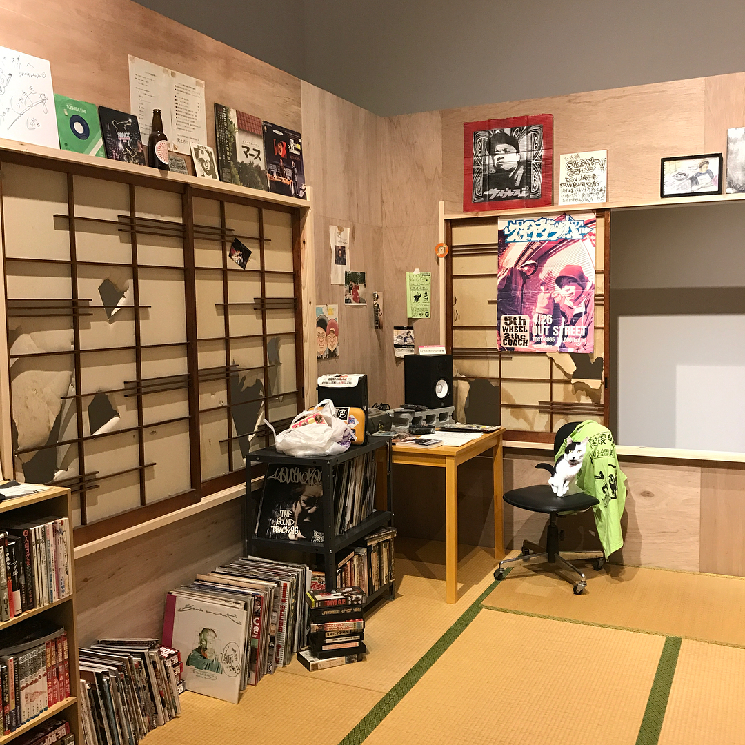 Casabrutus 市原湖畔美術館では 公営美術館では初めてとなるラップにまつわる企画展 Rap Museum が開催中 サイプレス上野の部屋が再現されていたり Kohhやいとうせ Wacoca Japan People Life Style Casabrutus 市原湖畔美術館では 公営美術館では初めてとなるラップにまつわる企画展 Rap Museum が開催中 サイプレス上野の部屋が再現されていたり Kohhやいとうせ Wacoca Japan People Life Style