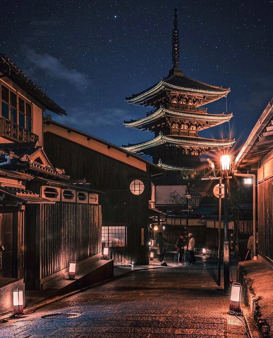 Retrip News Retrip 京都 京都 法観寺の八坂の塔 祇園のシンボルとして建つこちらの塔は 夜の景色も絶景で ロマンチックです 京都を訪れた際は是非 足を運んでみて Wacoca Japan People Life Style