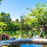 【RETRIP×兼六園】
こちらは、石川県にある「兼六園」です。日本三大庭園の1つとして知られるスポットで、自然溢れる観光地となっています。四季折々の絶景をカメ...