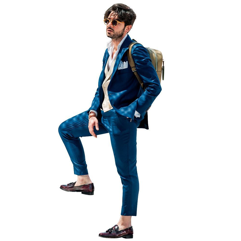Esquirejapan イタリア人では珍しいスーツにバックパックを合わせたこちら ピッティでもいかにカジュアル化が進んでいるか お分かりになるかと スーツ自体は明るいネイビーブルーです Wacoca Japan People Life Style Esquirejapan イタリア人では珍しいスーツにバックパックを合わせたこちら ピッティでもいかにカジュアル化が進んでいるか お分かりになるかと スーツ自体は明るいネイビーブルーです Wacoca Japan People Life Style