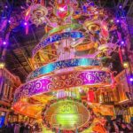 【RETRIP×ディズニーランド】
35周年を迎える東京ディズニーリゾートでは、素敵な祭典が開催されています。ワールドバザール内のメインストリートでは、中央に「...