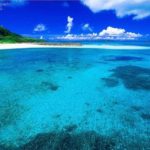 【RETRIP×宮古島】
一度は足を運んでみたい宮古島。美しく青い海が魅力的ですよね。こちらのビーチは、「猫の舌ビーチ」といわれています。キラキラ光るビーチを見...