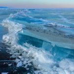 【RETRIP×ロシア】
ロシアの「バイカル湖」をご存知ですか？「シベリアの真珠」とも言われているこちらの湖は、1月から5月頃には湖が凍り、このような絶景が生ま...