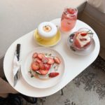 【RETRIP×厚岩洞カフェ】
ソウル駅から歩いたところにある「AVEC EL cafe」は、ふわふわのミルクフォームがのったリンゴラテが飲めるお洒落なカフェ。...