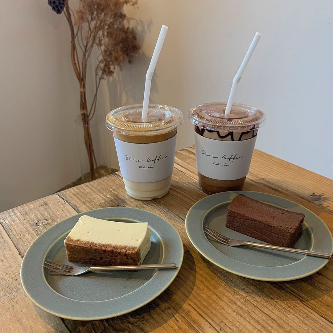 Retrip Fukuoka Retrip 福岡カフェ 福岡県の西新にある Siro Coffee シロコーヒー は チーズケーキやあんバターサンドが人気のカフェです 白を貴重としたお Wacoca Japan People Life Style