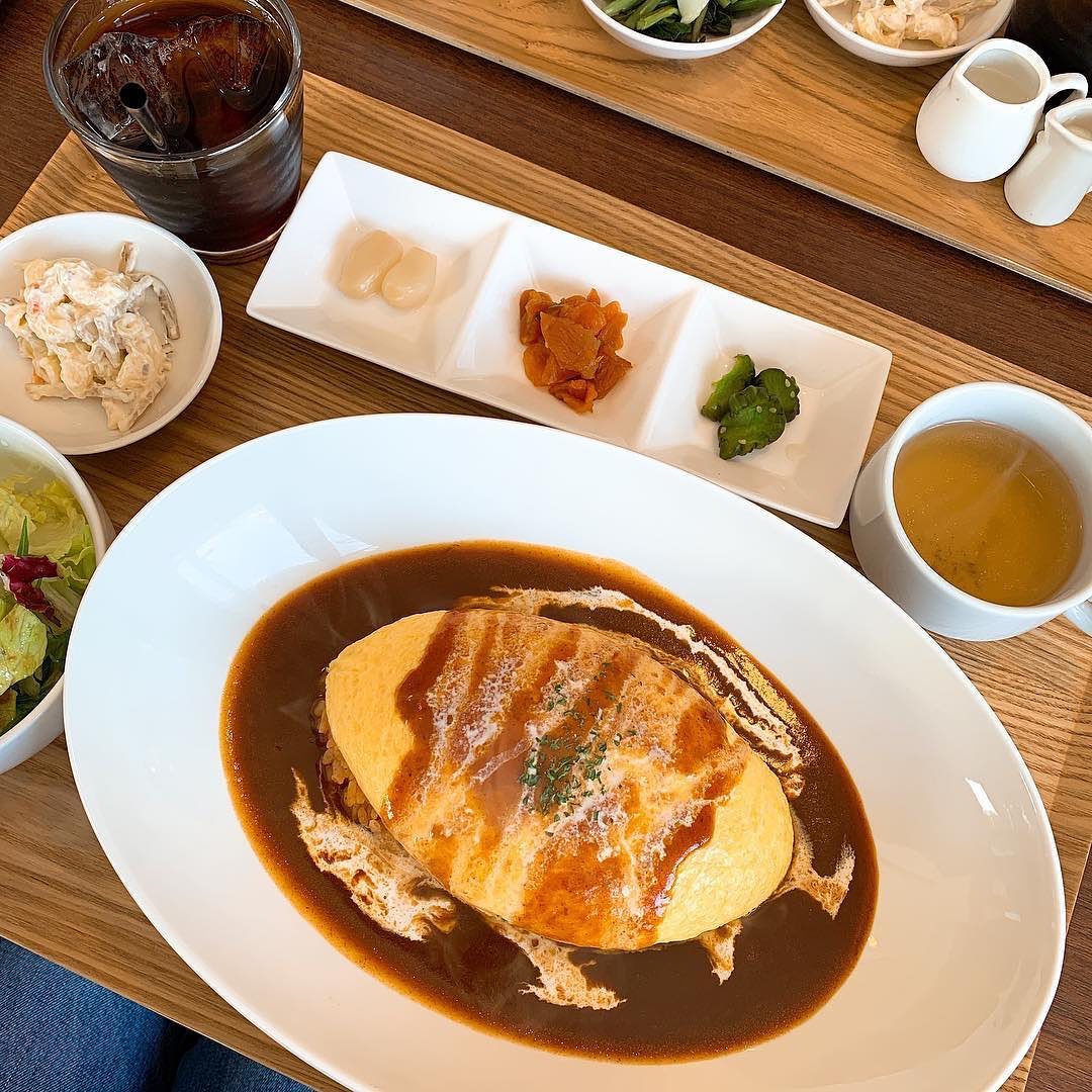 Retrip Fukuoka Retrip 福岡グルメ 福岡市中央区の赤坂 にある ライオン食堂 では ふわふわとろっとろの オムライス が食べられます お得なランチメニューには サラダに Wacoca Japan People Life Style Retrip Fukuoka Retrip 福岡グルメ 福岡市中央区の赤坂 にある ライオン食堂 では ふわふわとろっとろの オムライス が食べられます お得なランチメニューには サラダに Wacoca Japan People Life Style