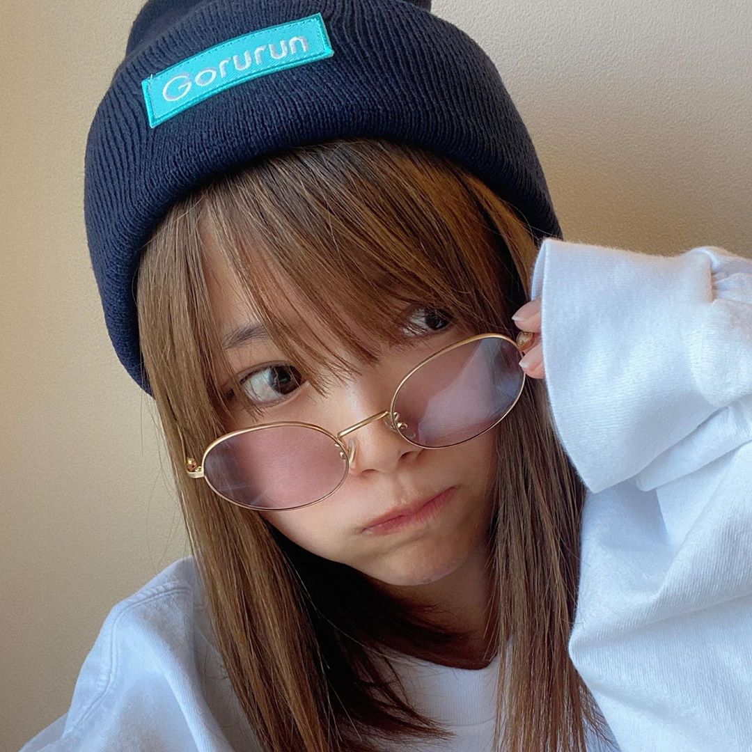 山内鈴蘭 すっぴんメガネニット帽 Gorurun アクリルニット帽 新作でてますっ 軽いのに厚手で暖かく 伸びるからヘアアレンジしても 全然ヨレずにかぶれて Wacoca Japan People Life Style 山内鈴蘭 すっぴんメガネニット帽 Gorurun アクリルニット帽 新作でてますっ 軽いのに厚手で暖かく 伸びるからヘアアレンジしても 全然ヨレずにかぶれて Wacoca Japan People Life Style