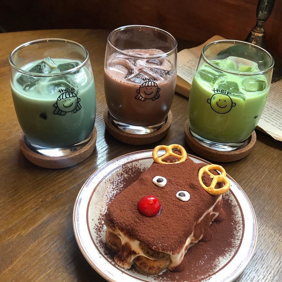 Retrip Korea Retrip クリスマス限定スイーツ ソウル 弘大にある可愛らしいキャラクターで有名な Their Cafe では 12月限定でティラミスがトナカイバージョ Wacoca