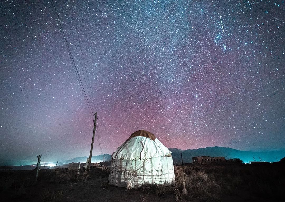 Retrip Global Retrip キルギス 星が降ってきそうな夜空 を見ることができるのは キルギス トン県の ボコンバエバ村 自然が豊かだとこんなに綺麗な星空を見ることができ Wacoca Japan People Life Style