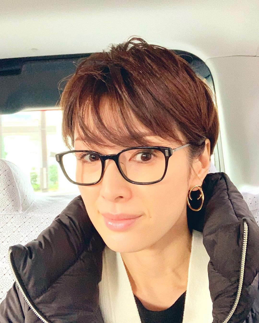吉瀬美智子 昨日購入したピアス 髪もさっぱり お気に入りのダウンでスポーティに こんな今日1日でした 帰宅してこれからお片付け Wacoca Japan People Life Style 吉瀬美智子 昨日購入したピアス 髪もさっぱり お気に入りのダウンでスポーティに こんな今日1日でした 帰宅してこれからお片付け Wacoca Japan People Life Style