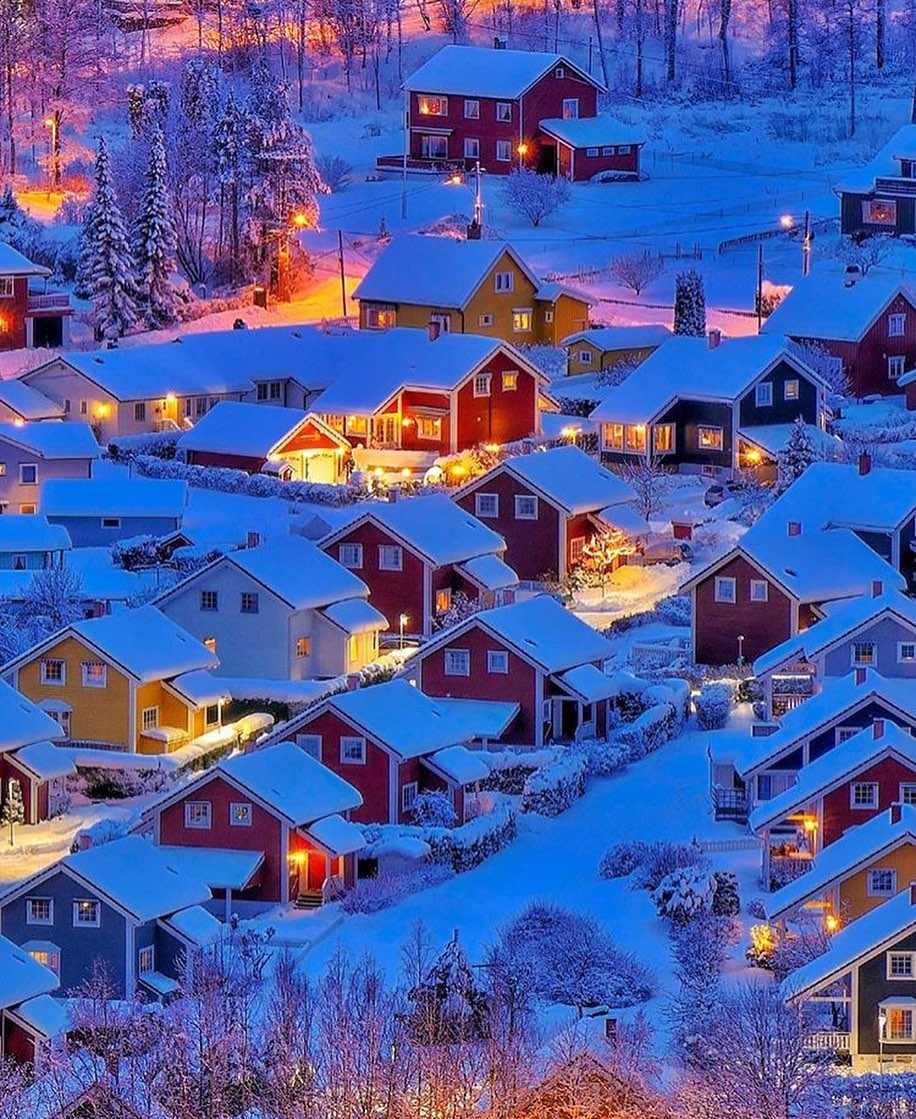 Retrip Global Retrip ノルウェー こちらはノルウェーの雪景色です カラフルなお家 と真っ白な雪の組み合わせは雪国らしい雰囲気がありますよね 自然豊かなノルウェーの冬は Wacoca Japan People Life Style Retrip Global Retrip ノルウェー こちらはノルウェーの雪景色です カラフルなお家 と真っ白な雪の組み合わせは雪国らしい雰囲気がありますよね 自然豊かなノルウェーの冬は Wacoca Japan People Life Style