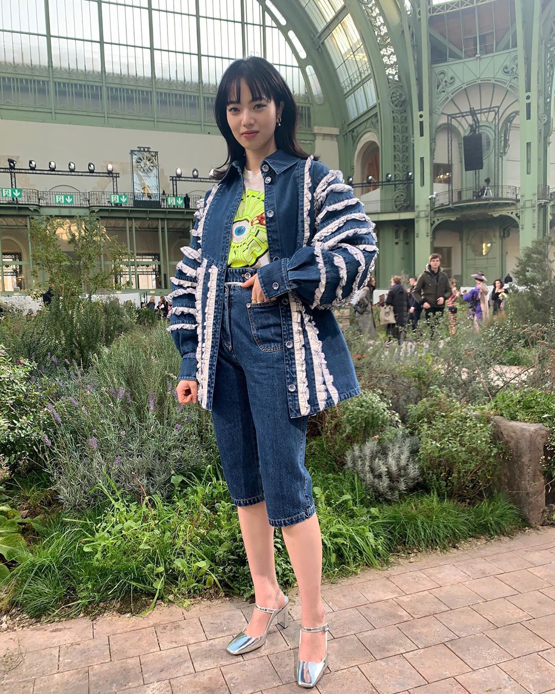 Wwdjapan クチュール取材 2日目は シャネル からスタート 小松菜奈さんも登場です いつも自分でコーディネートしている小松さん 今回は 年春夏コレクションの中で一 Wacoca Japan People Life Style