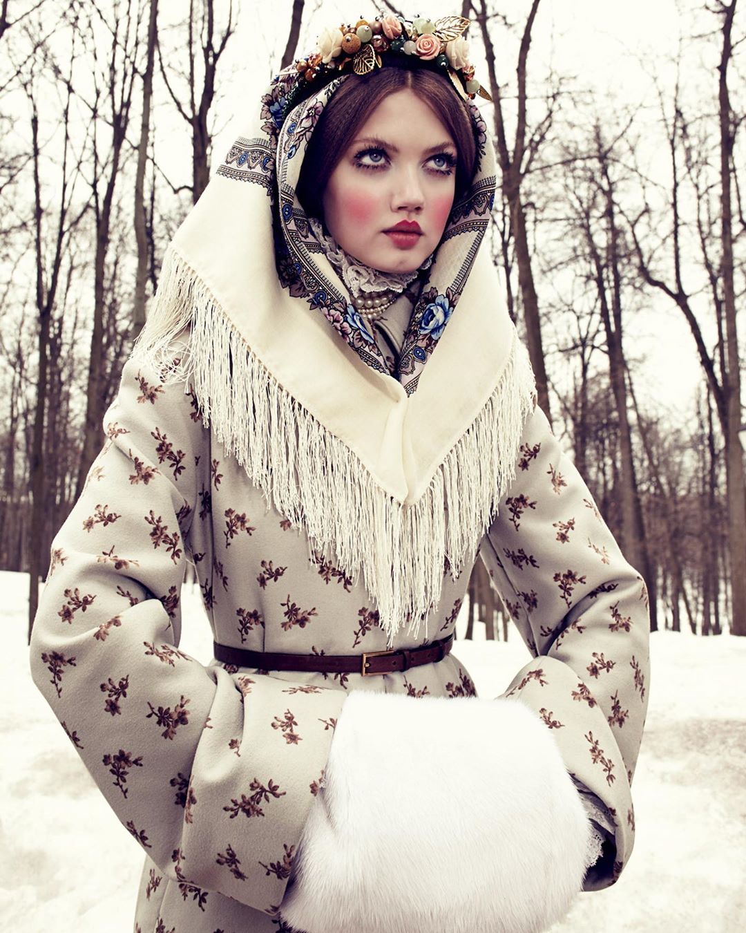 Voguejapan ウィンターホリデーシーズンぴったりなファッションストーリーのアーカイブをお届け 13年12月号からは ロシアのプリンセス アナスタシアのグラマラスで魅惑的 Wacoca Japan People Life Style