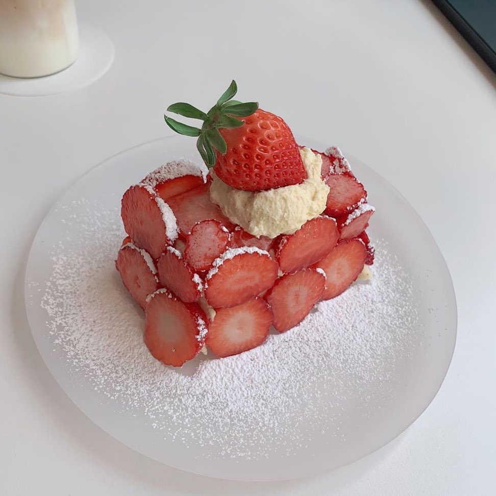 Retrip Korea Retrip いちごスイーツ ソウル 聖水洞にある Plate D では イチゴたっぷりのケーキがいただけるカフェ いちご好きにはたまらない贅沢なスイーツで Wacoca Japan People Life Style Retrip Korea Retrip いちごスイーツ ソウル 聖水洞にある Plate D では イチゴたっぷりのケーキがいただけるカフェ いちご好きにはたまらない贅沢なスイーツで Wacoca Japan People Life Style