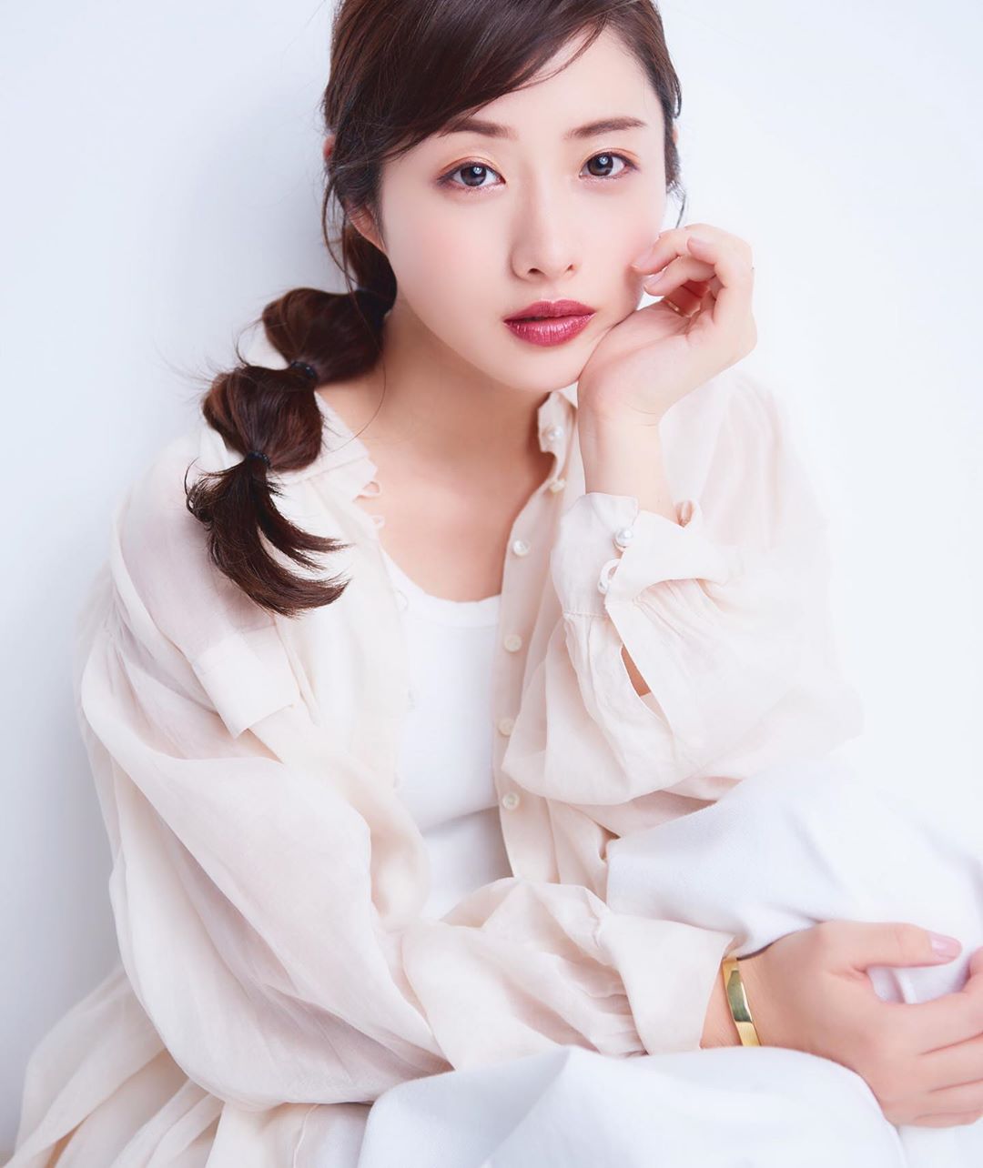 Baila 発売中のbaila5月号では 石原さとみさんにファッション事情から美肌 美スタイルの秘密 そして食生活での意外なこだわりまでたっぷり30問30答で聞いちゃいまし Wacoca Japan People Life Style Baila 発売中のbaila5月号では 石原さとみさんにファッション事情から美肌 美スタイルの秘密 そして食生活での意外なこだわりまでたっぷり30問30答で聞いちゃいまし Wacoca Japan People Life Style