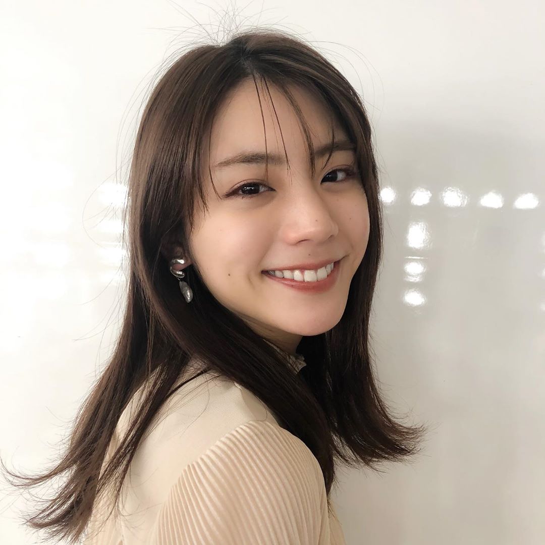 nonno ただいま発売中のノンノ6月号から「色素薄い系メイク全解説」の明日香オフショ︎ ブラウンを使った大人っぽ“色素薄い系”メイクの