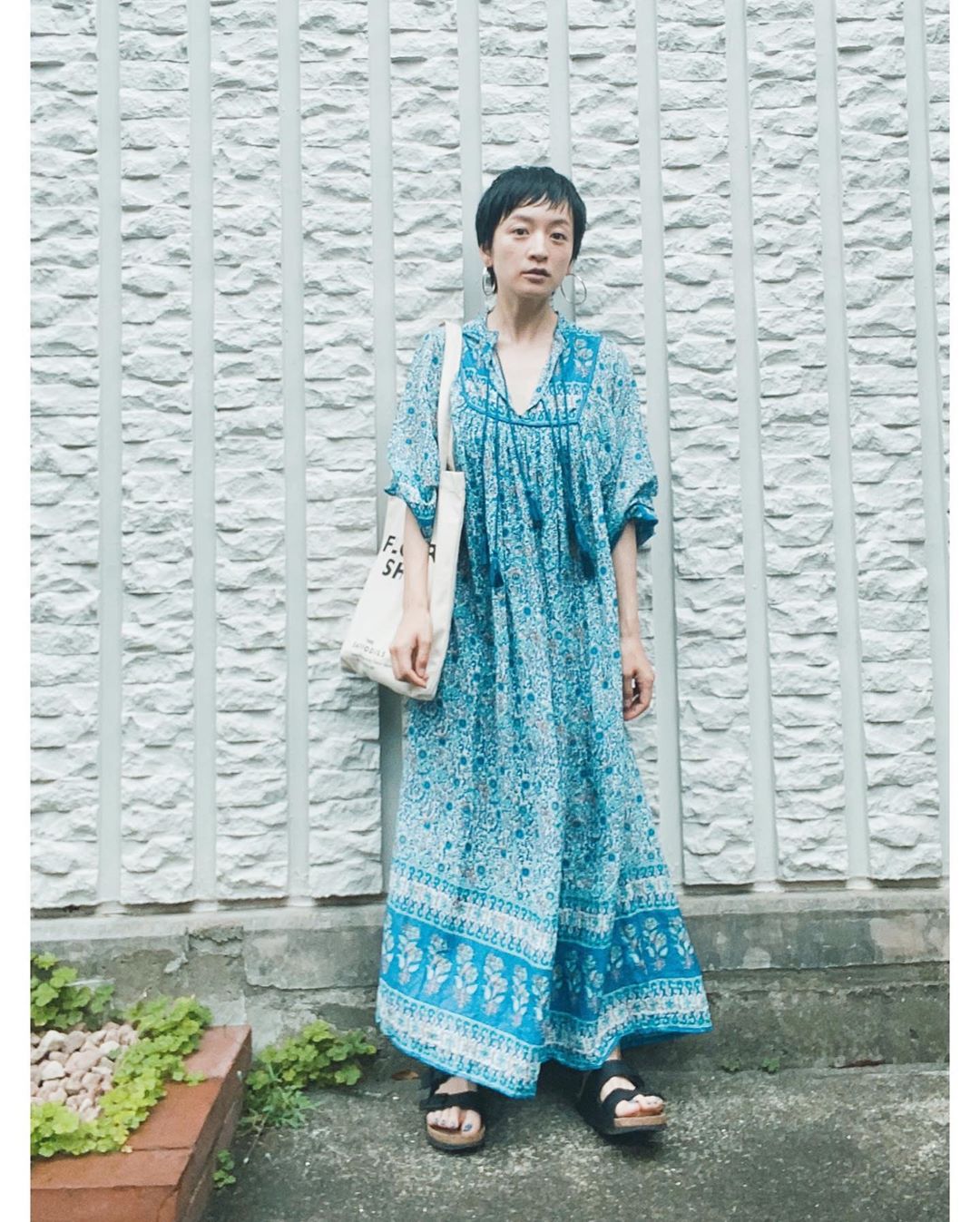 高山都 ちょっとそこまでの日 明日の撮影用の花やら食材を買いにテクテク 都ふく インド綿のワンピースって 洗いっぱなしでもシワも気にならないし 扱いが楽チン これ Wacoca Japan People Life Style 高山都 ちょっとそこまでの日 明日の撮影用の花やら食材を買いにテクテク 都ふく インド綿のワンピースって 洗いっぱなしでもシワも気にならないし 扱いが楽チン これ Wacoca Japan People Life Style