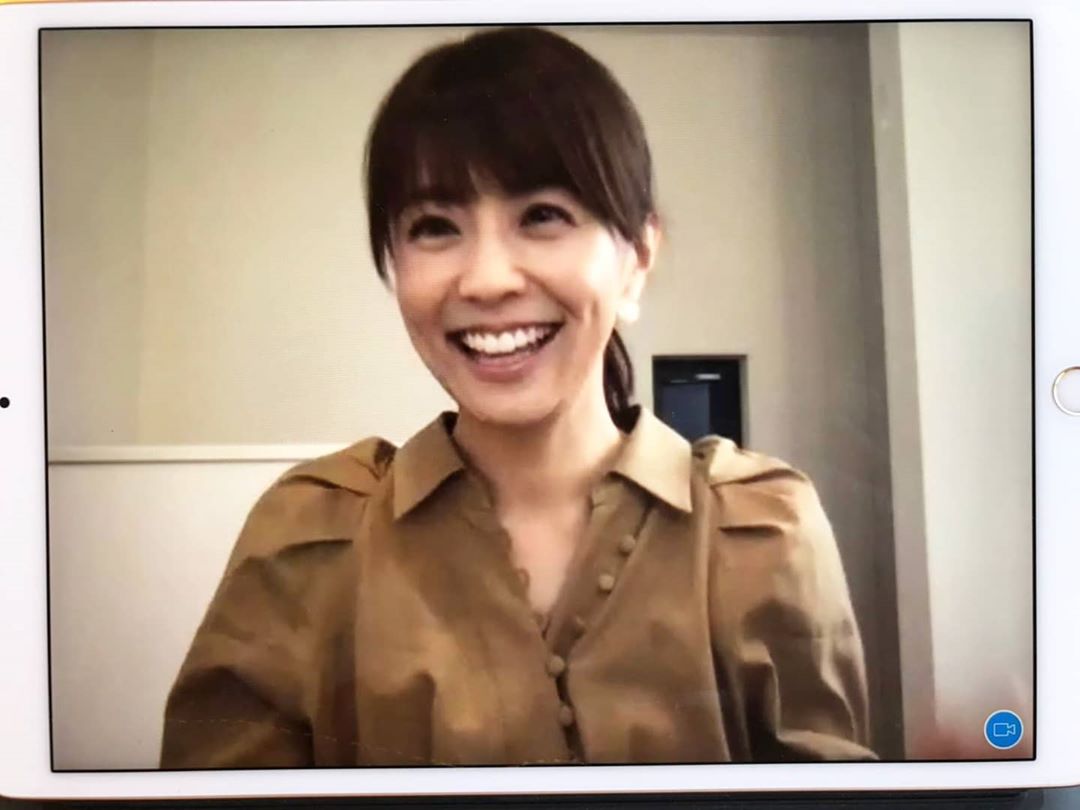 小林麻耶 Mimollet の連載 日本初 唯一のヘアライター佐藤友美 Satoyumi 0225 さんに 髪型 についてお話を伺いました自宅でオンラインで対談 Wacoca 小林麻耶 Mimollet の連載 日本初 唯一のヘアライター佐藤友美 Satoyumi 0225 さんに 髪型 についてお話を伺いました自宅でオンラインで対談 Wacoca